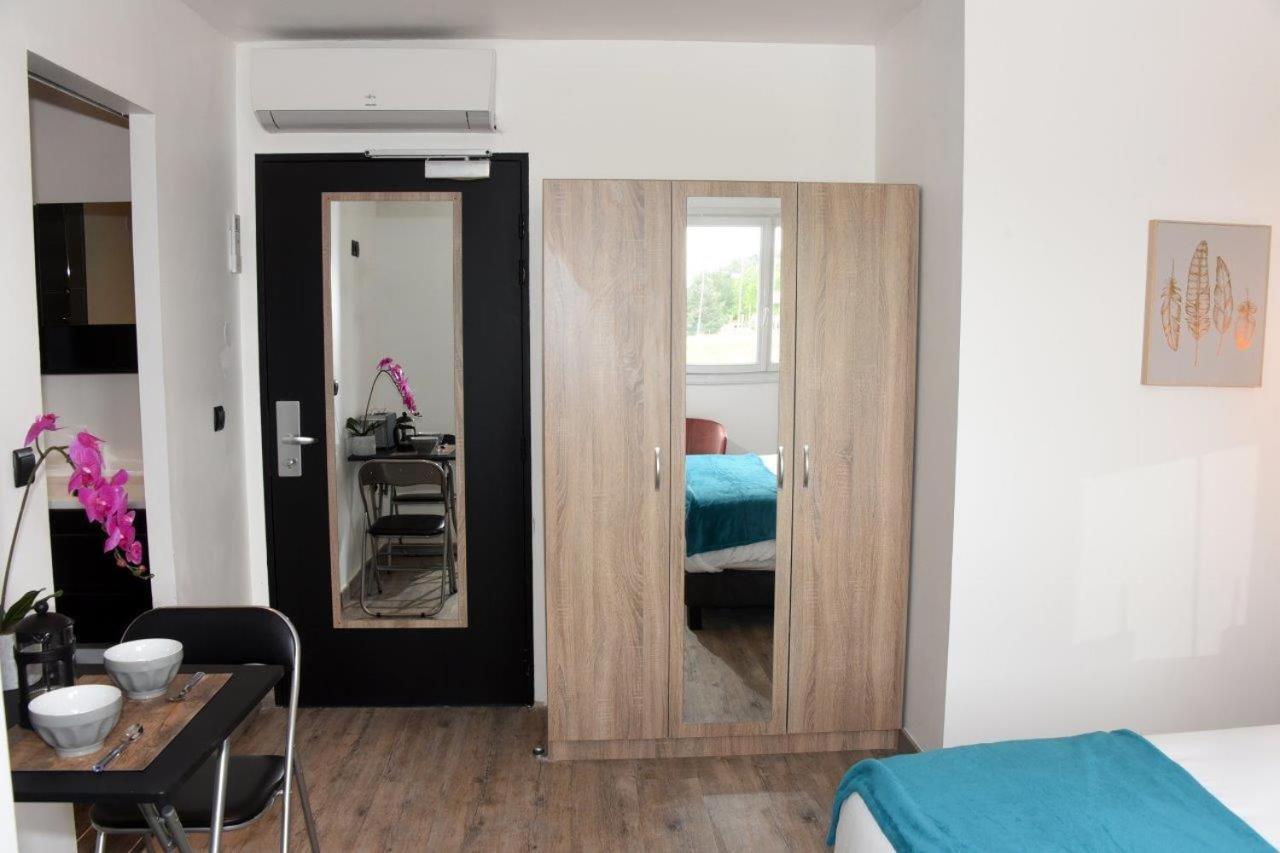 Home Place Apartments - Langon Sauternes Buitenkant foto